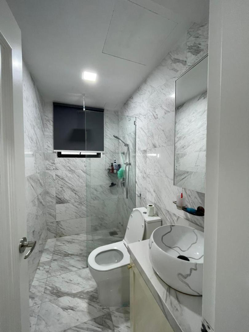 Apartment Vvip Luxurious Free Wifi And Parking