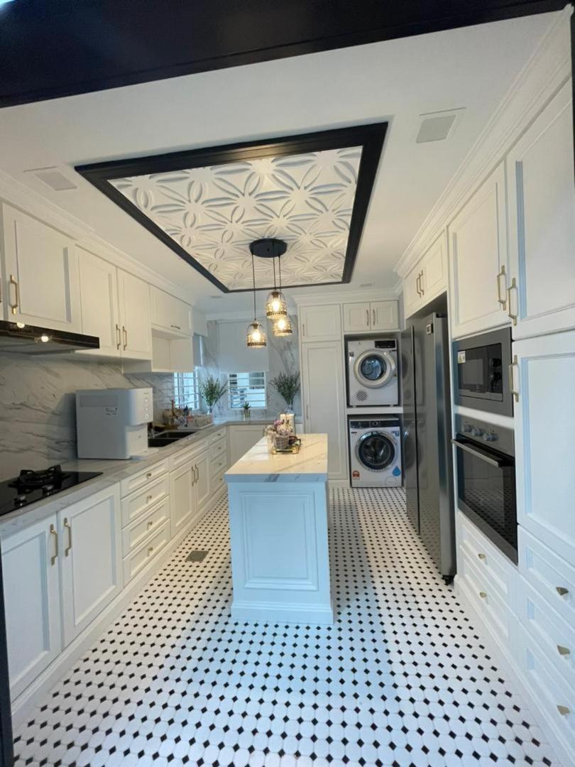 Apartment Vvip Luxurious Free Wifi And Parking *