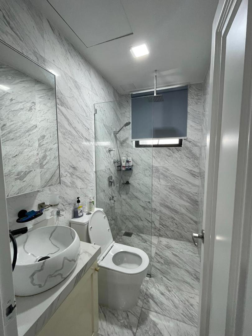 Vvip Luxurious Free Wifi And Parking Apartment Putrajaya