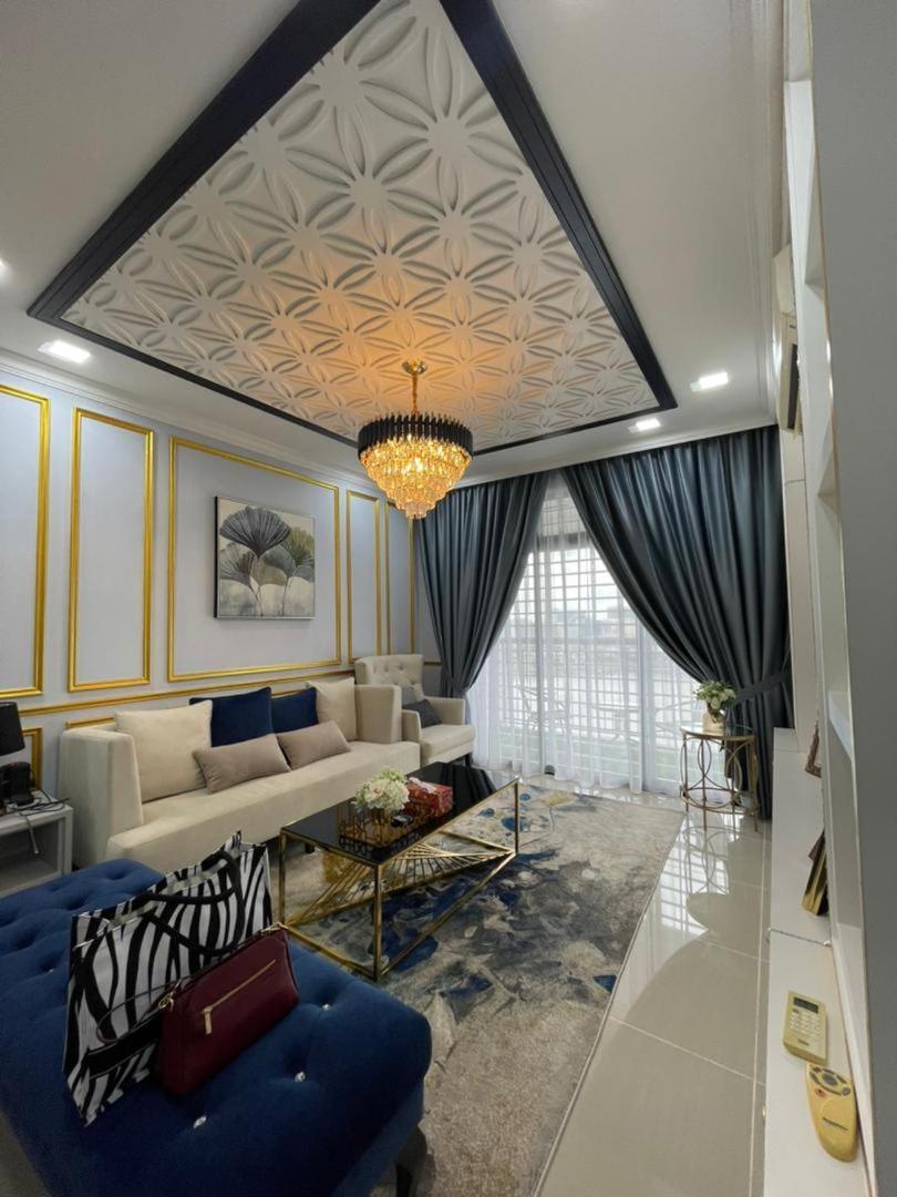 Vvip Luxurious Free Wifi And Parking